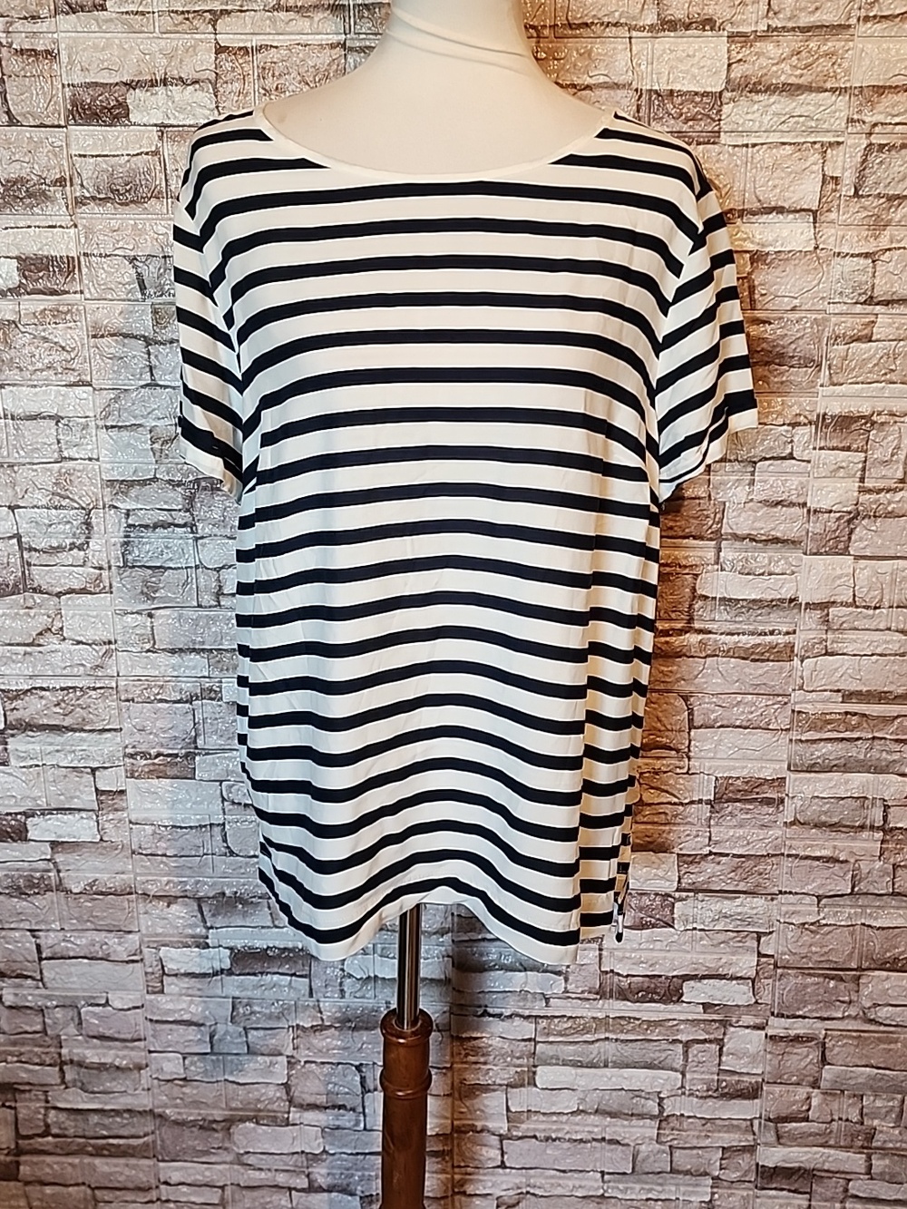 H&M Striped Short Sleeve